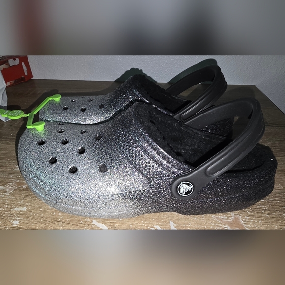 Crocs RARE Black Silver Ombre Glitter Fleece Lined Clogs Women's 10 or Men's 8 - Picture 4 of 9